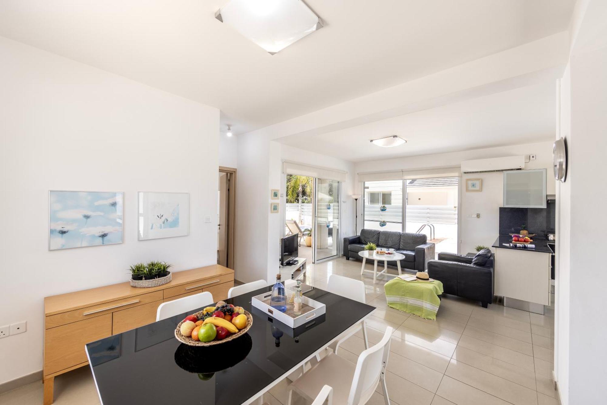 Flouressia Gardens Aparthotel Protaras Exterior foto